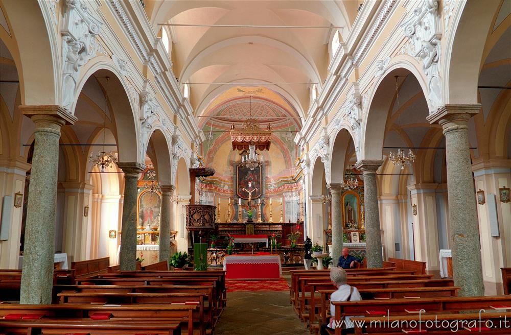 Magnano (Biella) - Interno della Chiesa parrocchiale di San Giovanni Battista e San Secondo